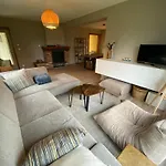 Domein 15 De Haan Nieuwmunster, 4-bedroom House For Up To 6 People, Between Wenduine, 1 Km, And De Haan, 2 Km, 500 Meters From The Beach,15 Min From Bruges, Ostend And Knokke, Fenced Garden, Bed Linen And Towels Provided, Pet Allowed, On Dema Zuienkerke