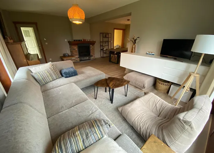 Domein 15 De Haan Nieuwmunster, 4-bedroom House For Up To 6 People, Between Wenduine, 1 Km, And De Haan, 2 Km, 500 Meters From The Beach,15 Min From Bruges, Ostend And Knokke, Fenced Garden, Bed Linen And Towels Provided, Pet Allowed, On Dema Zuienkerke